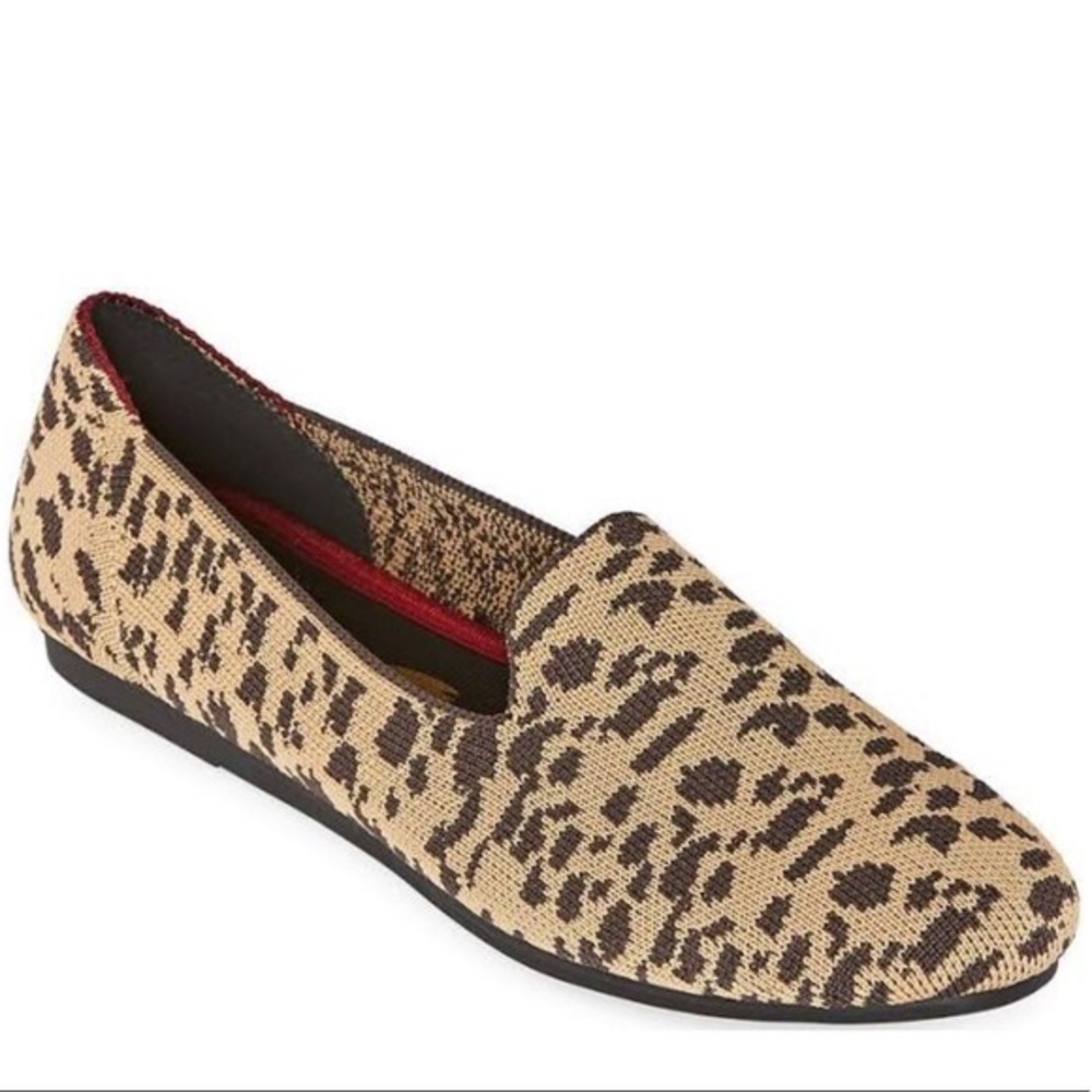 Seven7 Leopard Print Flats